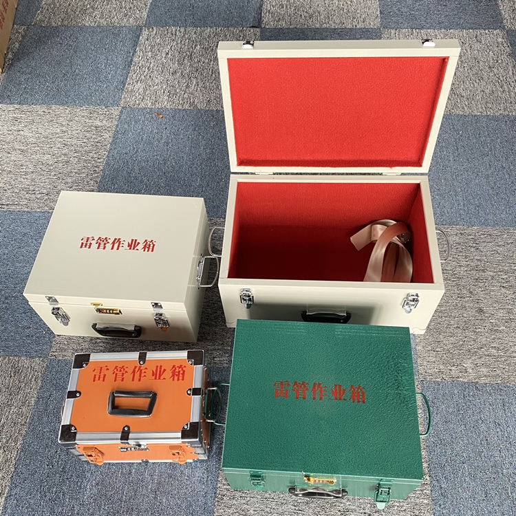 莘县爆破工程作业箱如何选择？玻璃钢与传统材质的全面对比
